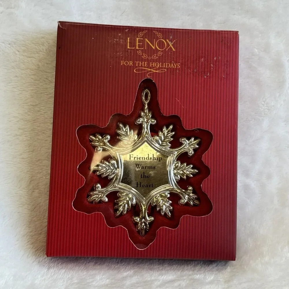 Lenox Sentiment Friendship Warms The Heart Snowflake Ornament‎